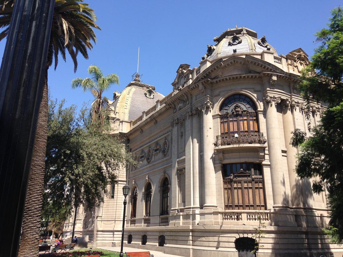 Azzai Bellas Artes Santiago Eksteriør bilde